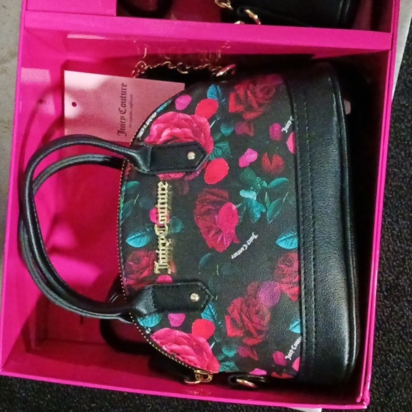 Juicy Couture purses. 042 - Picture 2 of 15